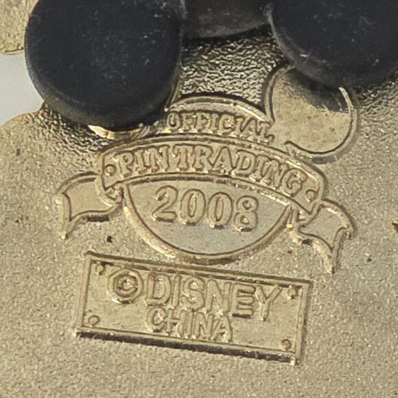 Disney Stitch Hula Skirt Enamel Trading Pin 2008 Lilo & Stitch Collectible - Picture 4 of 7